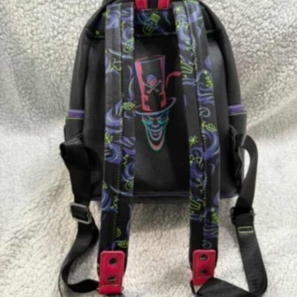 Dr. Facilier Glow and Lenticular Mini-Backpack with dustcover - Picture 8 of 9